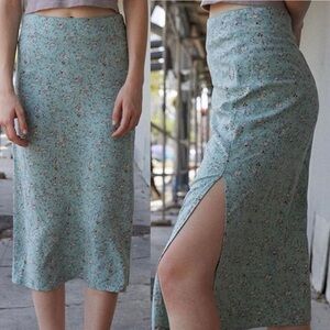 Brandy Melville Womens Phoebe Floral Midi Skirt S Green Cottagecore Feminine NWT